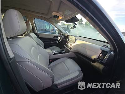 2023 Nissan Pathfinder SL - zdjęcie 8 z 23 - miniatura
