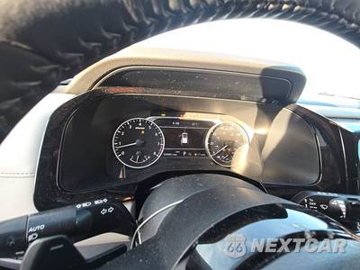 2023 Nissan Pathfinder SL - zdjęcie 12 z 23 - miniatura