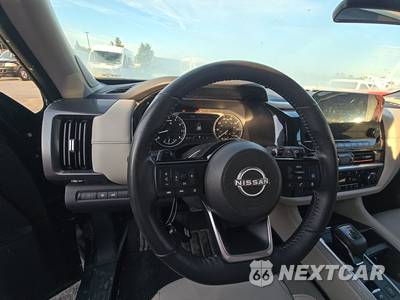 2023 Nissan Pathfinder SL - zdjęcie 10 z 23 - miniatura