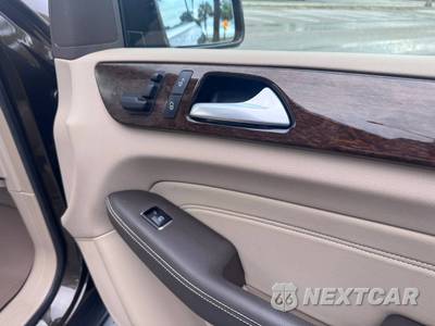 2013 Mercedes-Benz ML 350 - zdjęcie 60 z 78 - miniatura