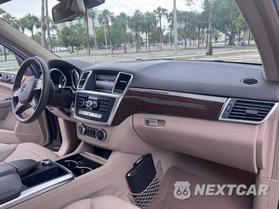 2013 Mercedes-Benz ML 350 - zdjęcie 65 z 78 - miniatura