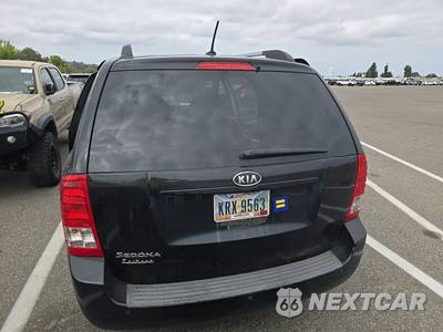 2011 Kia Sedona LX 118.9" WB - zdjęcie 5 z 39 - miniatura