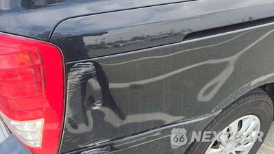 2011 Kia Sedona LX 118.9" WB - zdjęcie 33 z 39 - miniatura