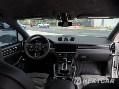 2020 Porsche Cayenne Turbo Coupe - zdjęcie 7 z 9 - miniatura