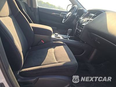 2016 Nissan Pathfinder S - zdjęcie 8 z 24 - miniatura