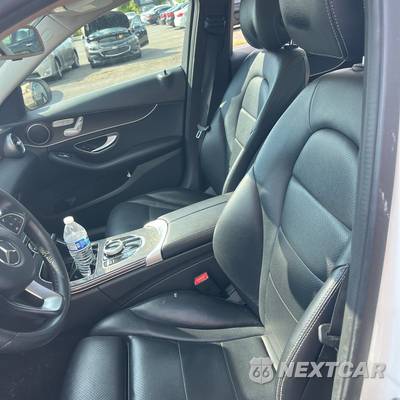 2017 Mercedes-Benz C 300 4MATIC Sedan - zdjęcie 36 z 45 - miniatura