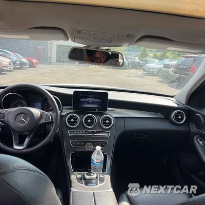 2017 Mercedes-Benz C 300 4MATIC Sedan - zdjęcie 37 z 45 - miniatura