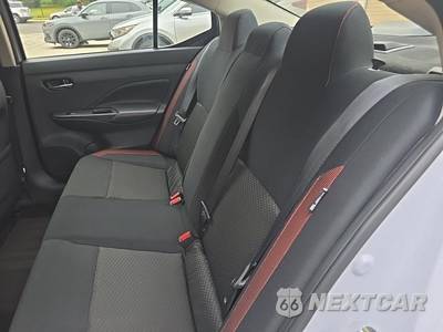 2024 Nissan Versa SR - zdjęcie 16 z 22 - miniatura