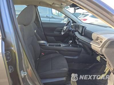 2025 Nissan Kicks S - zdjęcie 8 z 38 - miniatura