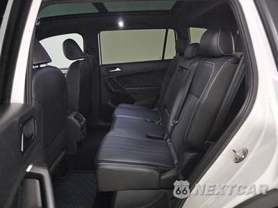 2022 Volkswagen Tiguan SE R-Line Black - zdjęcie 13 z 22 - miniatura