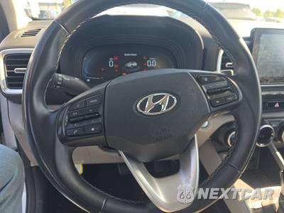 2025 Hyundai Venue SEL - zdjęcie 10 z 30 - miniatura