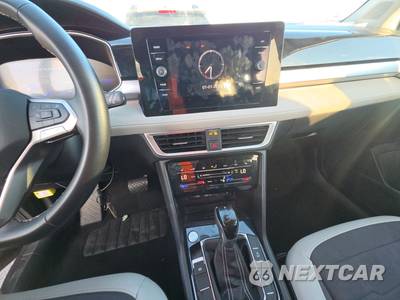 2025 Volkswagen Taos SE - zdjęcie 11 z 34 - miniatura
