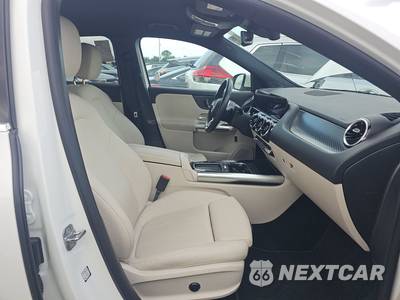 2025 Mercedes-Benz GLA 250 4MATIC - zdjęcie 8 z 25 - miniatura