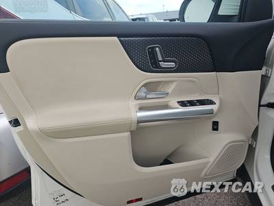 2025 Mercedes-Benz GLA 250 4MATIC - zdjęcie 9 z 25 - miniatura