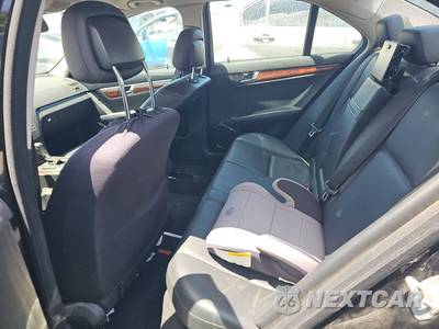2011 Mercedes-Benz C 300 - zdjęcie 13 z 33 - miniatura