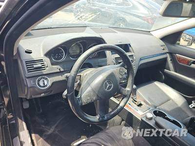 2011 Mercedes-Benz C 300 - zdjęcie 11 z 33 - miniatura