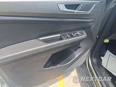 2025 Volkswagen Atlas Cross Sport 2.0T SE w/Technology - zdjęcie 9 z 23 - miniatura