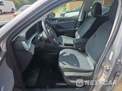 2026 Volkswagen Tiguan SE - zdjęcie 13 z 21 - miniatura