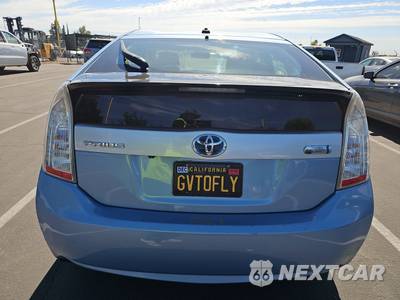2013 Toyota Prius Plug-In Hybrid - zdjęcie 5 z 31 - miniatura