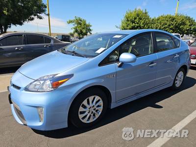 2013 Toyota Prius Plug-In Hybrid - zdjęcie 1 z 31 - miniatura