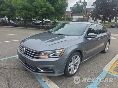 2019 Volkswagen Passat Wolfsburg - zdjęcie 1 z 22 - miniatura