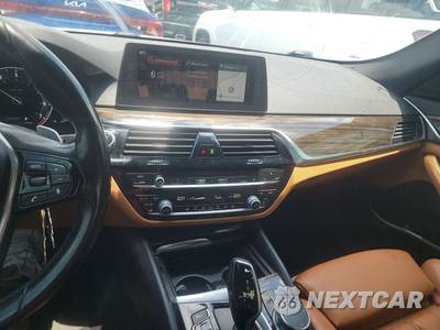 2018 BMW 5 Series Sedan 540i SPORT LINE - zdjęcie 11 z 21 - miniatura