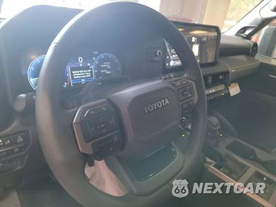2026 Toyota Land Cruiser - zdjęcie 10 z 17 - miniatura