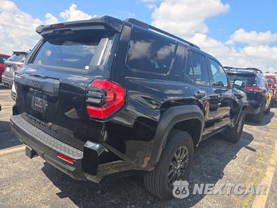 2026 Toyota 4Runner SR5 - zdjęcie 4 z 19 - miniatura