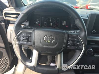2026 Toyota 4Runner SR5 - zdjęcie 10 z 19 - miniatura