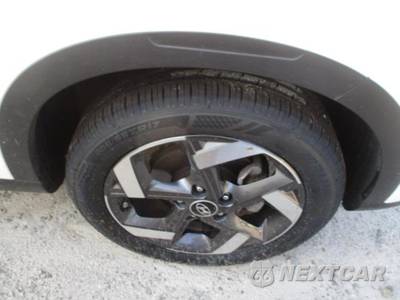 2025 Hyundai Venue SEL - zdjęcie 11 z 28 - miniatura