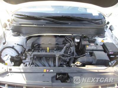 2025 Hyundai Venue SEL - zdjęcie 4 z 28 - miniatura