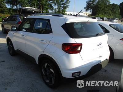 2025 Hyundai Venue SEL - zdjęcie 21 z 28 - miniatura