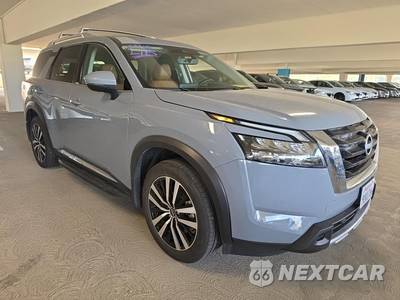 2025 Nissan Pathfinder Platinum - zdjęcie 3 z 22 - miniatura