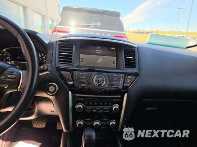2020 Nissan Pathfinder SV - zdjęcie 11 z 25 - miniatura