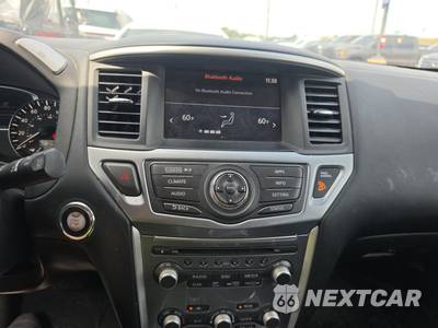 2017 Nissan Pathfinder SL - zdjęcie 11 z 17 - miniatura