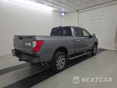 2019 Nissan TITAN XD SV Crew Cab Medium Bed - zdjęcie 4 z 28 - miniatura