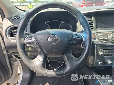 2018 Nissan Pathfinder SL - zdjęcie 10 z 40 - miniatura