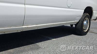 2006 Ford E-250 Commercial Cargo Van 138.0" WB - zdjęcie 30 z 31 - miniatura