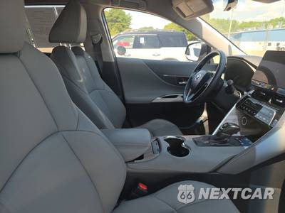 2024 Toyota Venza XLE - zdjęcie 8 z 28 - miniatura