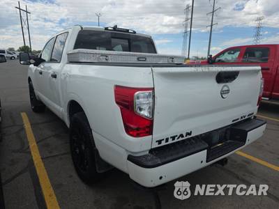 2023 Nissan TITAN SV Crew Cab Short Bed - zdjęcie 6 z 40 - miniatura