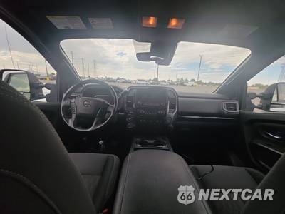 2023 Nissan TITAN SV Crew Cab Short Bed - zdjęcie 11 z 40 - miniatura