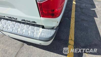 2023 Nissan TITAN SV Crew Cab Short Bed - zdjęcie 37 z 40 - miniatura