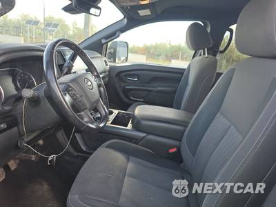 2023 Nissan TITAN SV Crew Cab Short Bed - zdjęcie 7 z 51 - miniatura