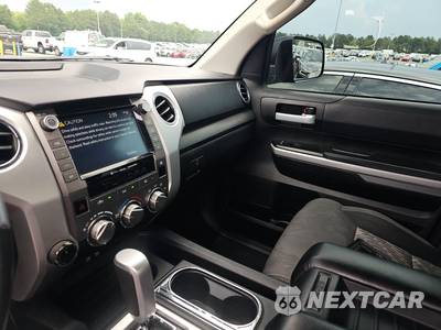 2021 Toyota Tundra SR5 Crew Cab Short Bed - zdjęcie 11 z 18 - miniatura