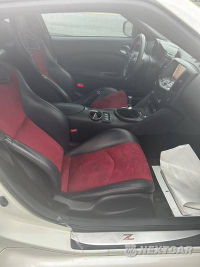2016 Nissan 370Z NISMO Tech Coupe - zdjęcie 31 z 50 - miniatura