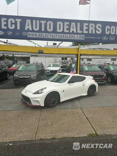 2016 Nissan 370Z NISMO Tech Coupe - zdjęcie 2 z 50 - miniatura