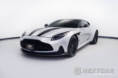 2025 Aston Martin DB12 Coupe - zdjęcie 2 z 35 - miniatura