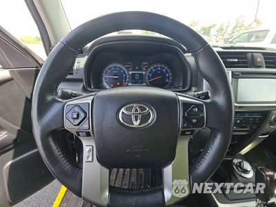 2016 Toyota 4Runner SR5 - zdjęcie 16 z 31 - miniatura
