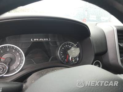 2023 Ram 1500 Big Horn Extended Cab Medium Bed - zdjęcie 12 z 24 - miniatura