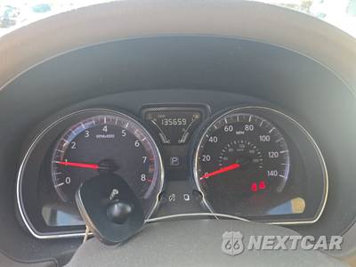 2015 Nissan Versa SV - zdjęcie 12 z 40 - miniatura